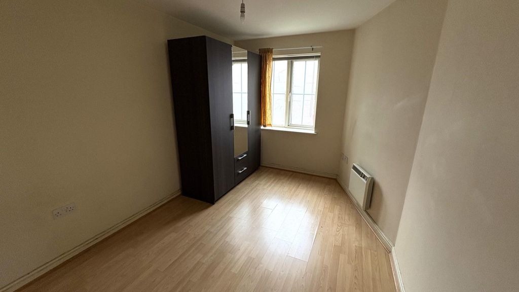 Property photo 2 of 7 Ashwood Bedroom.Jpeg