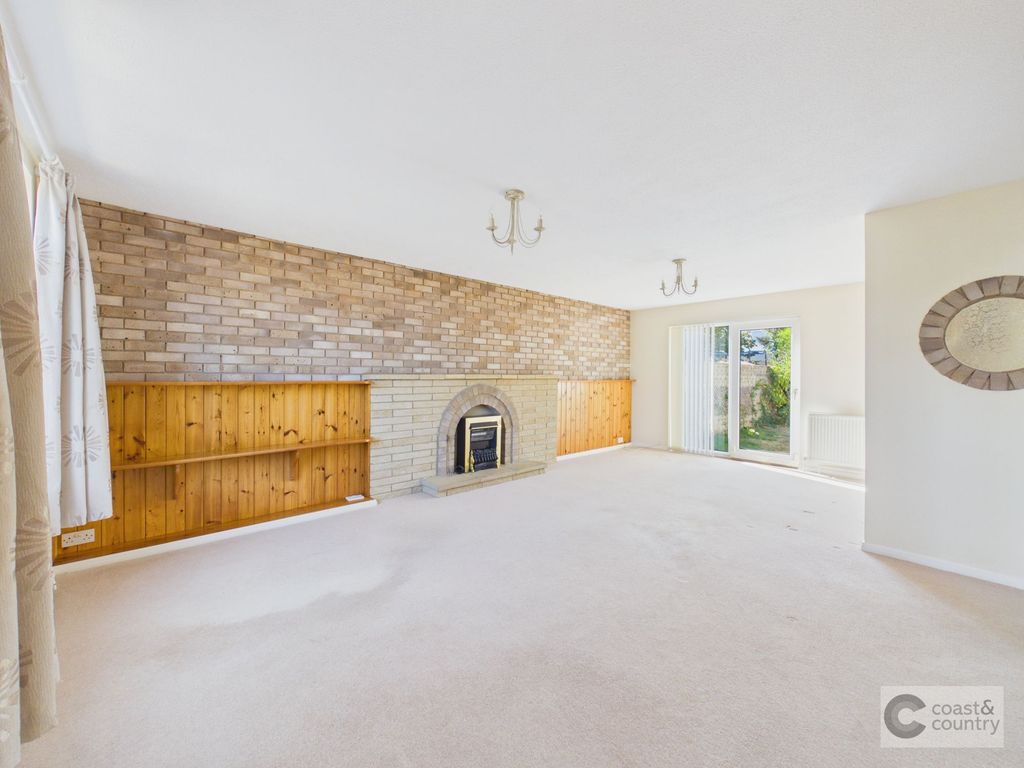 Property photo 3 of 19