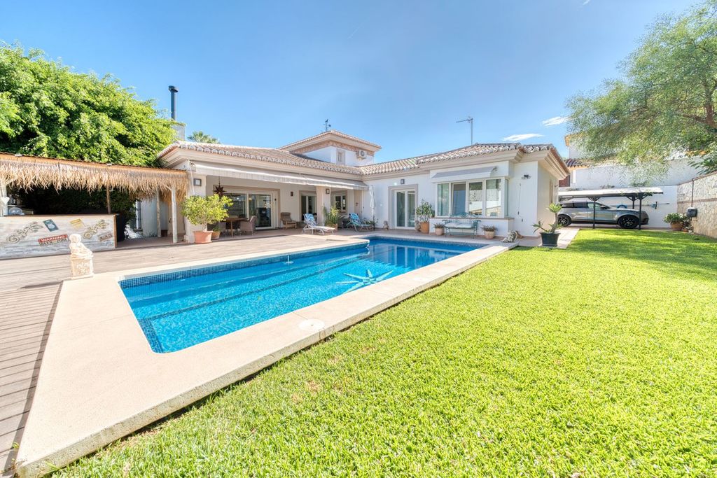 Property photo 2 of 38