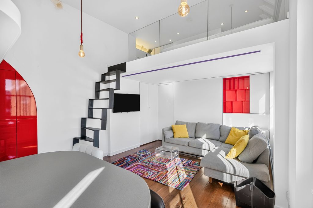 Property photo 3 of 19 Pbox-Img.Jpg