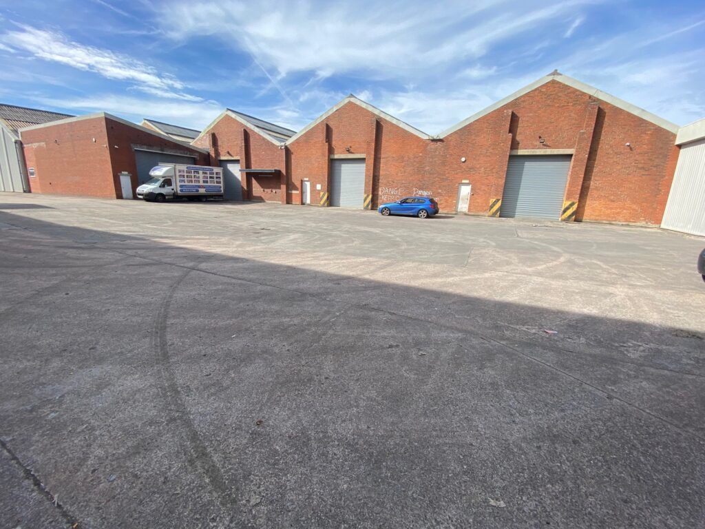 Property photo 1 of 7