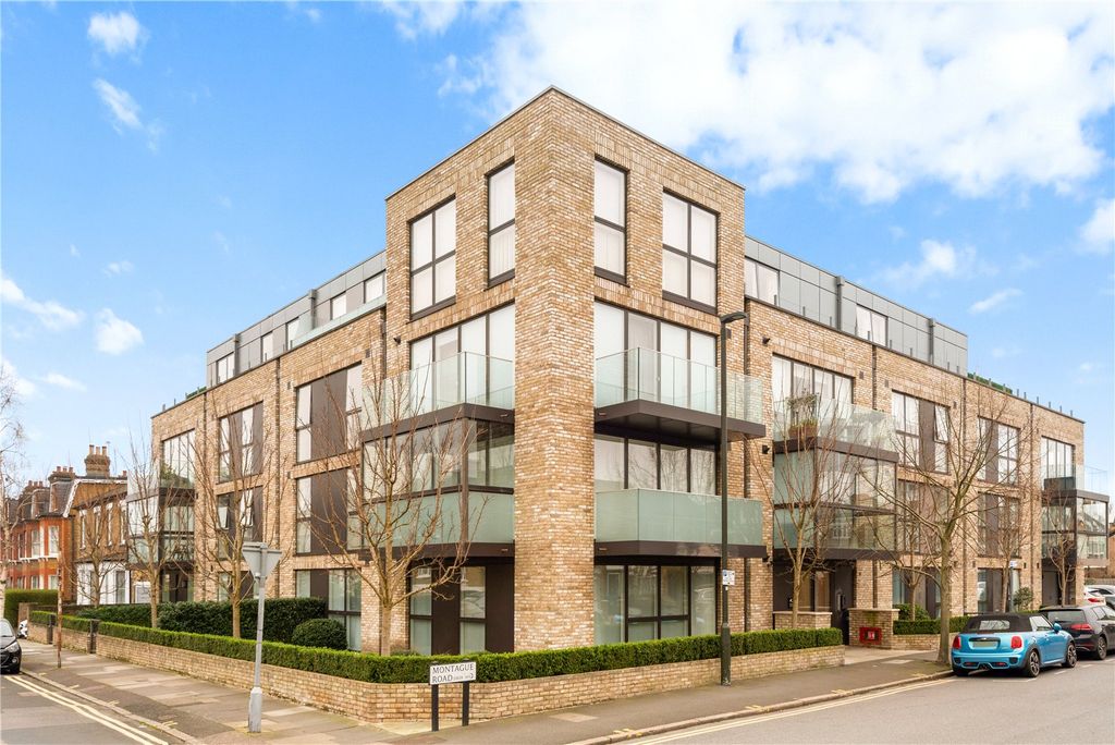 Property photo 1 of 8 Exterior