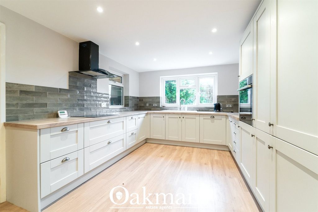 Property photo 2 of 39 Picture No. 37