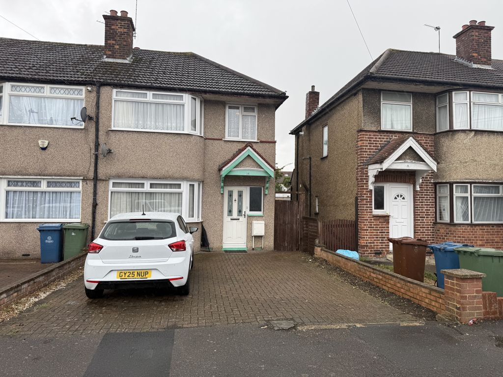 Property photo 1 of 10 3Â Bedroom Semi Detached For Rent