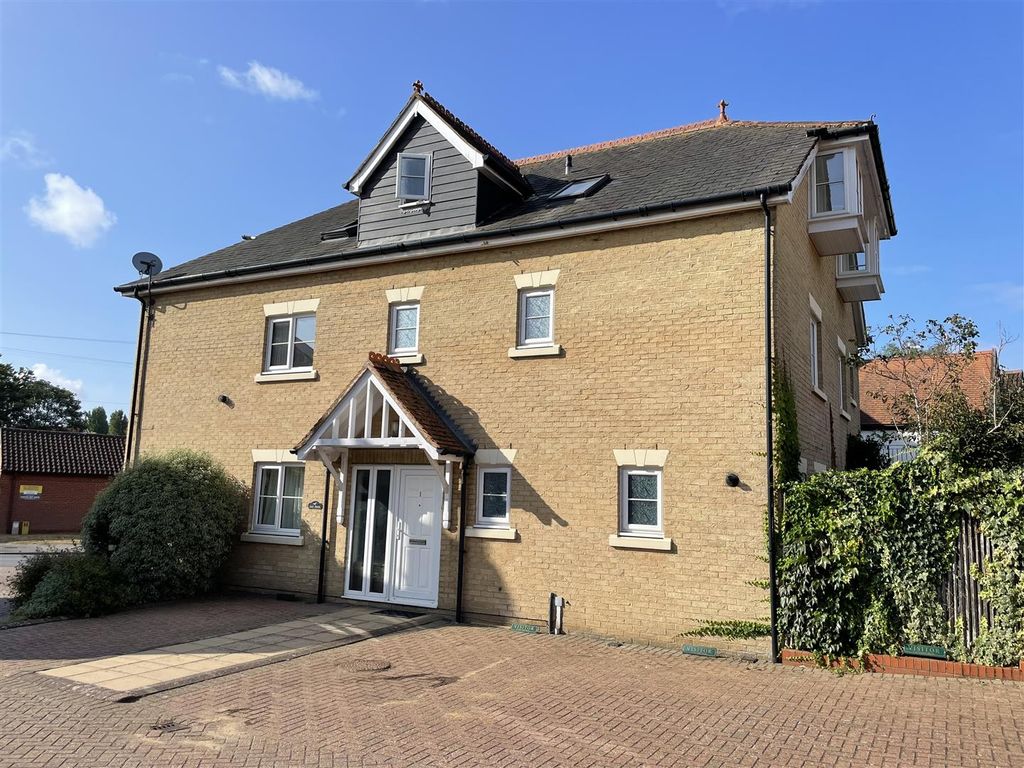 Property photo 1 of 12 Img_6124.Jpg