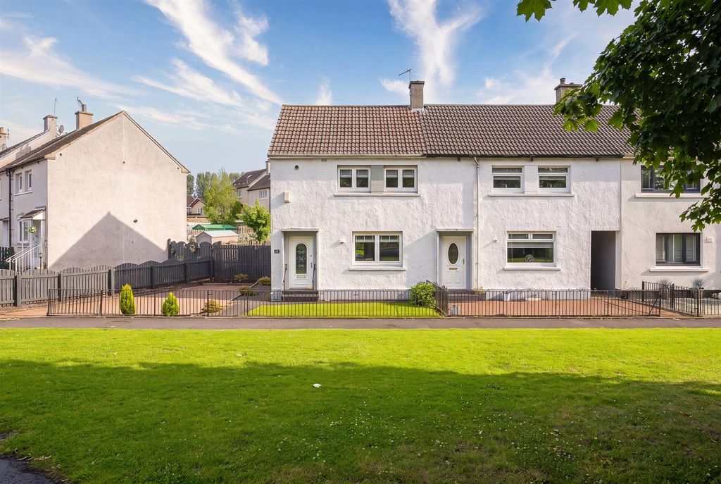 Property photo 1 of 25 Ali Watt Photographer Roslea Properties Park Way-1