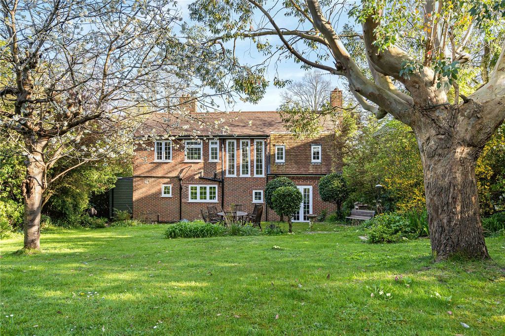 Property photo 2 of 20 Garden Elevation