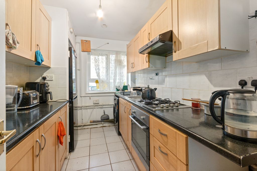 Property photo 2 of 9