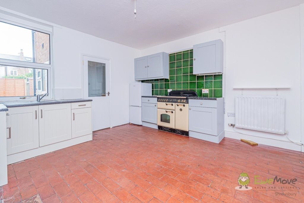 Property photo 3 of 16 Kitchen Diner