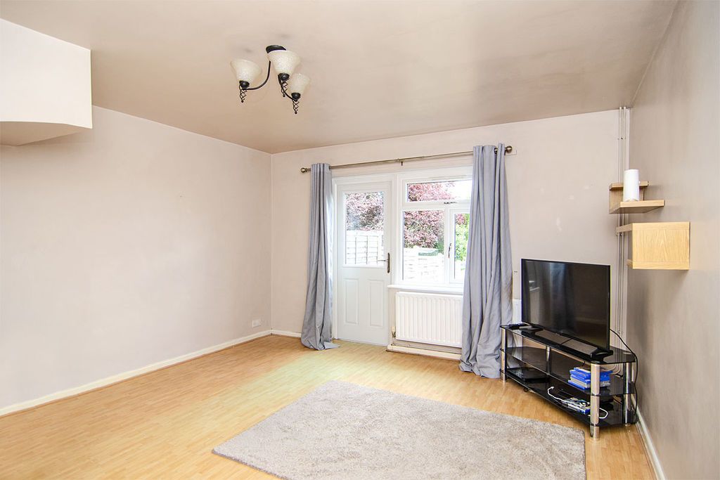 Property photo 2 of 12 Photo 5