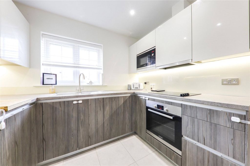 Property photo 2 of 6 Picture No. 03