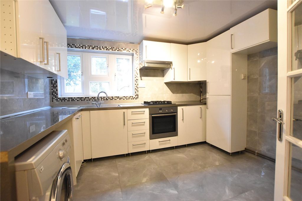 Property photo 2 of 9 Picture No. 02