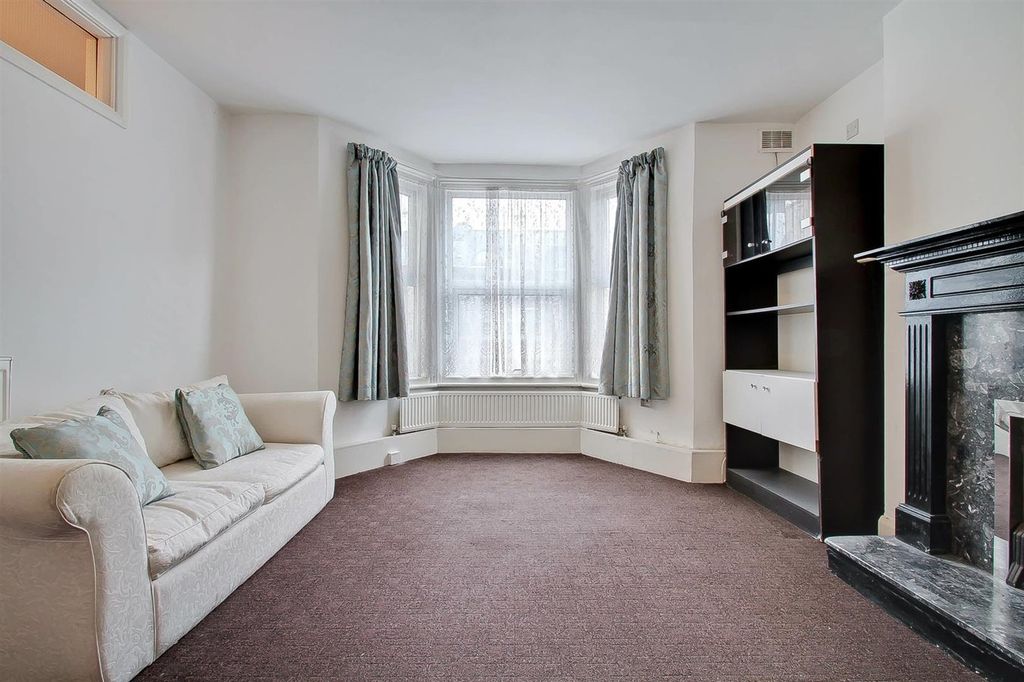 Property photo 2 of 15