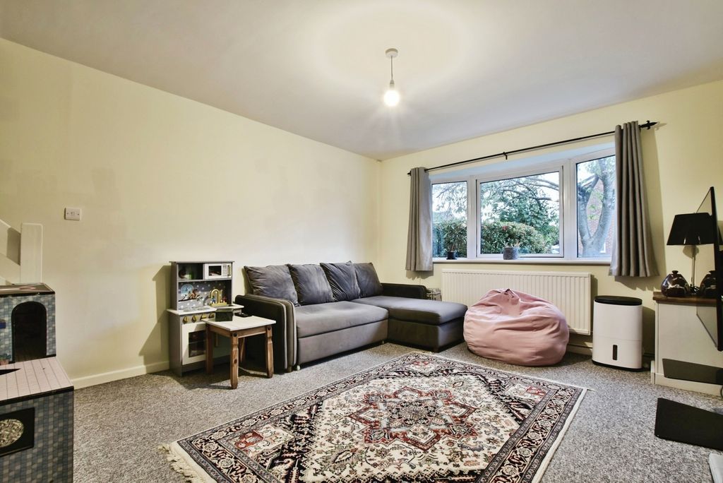 Property photo 3 of 20 Pbox-Img.Jpg