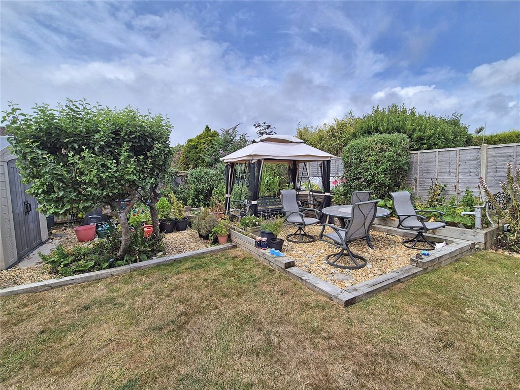 Property photo 2 of 19 Picture No. 21