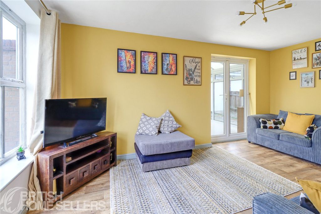 Property photo 3 of 14 Picture No. 16