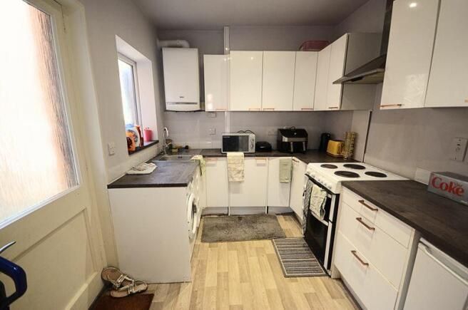 Property photo 2 of 9 102535_12533938_Img_04_0000_Max_656x437.Jpeg