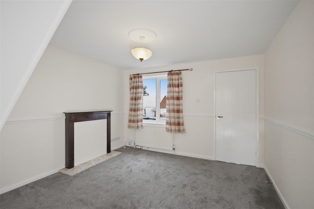 Property photo 2 of 11 Lounge/Diner