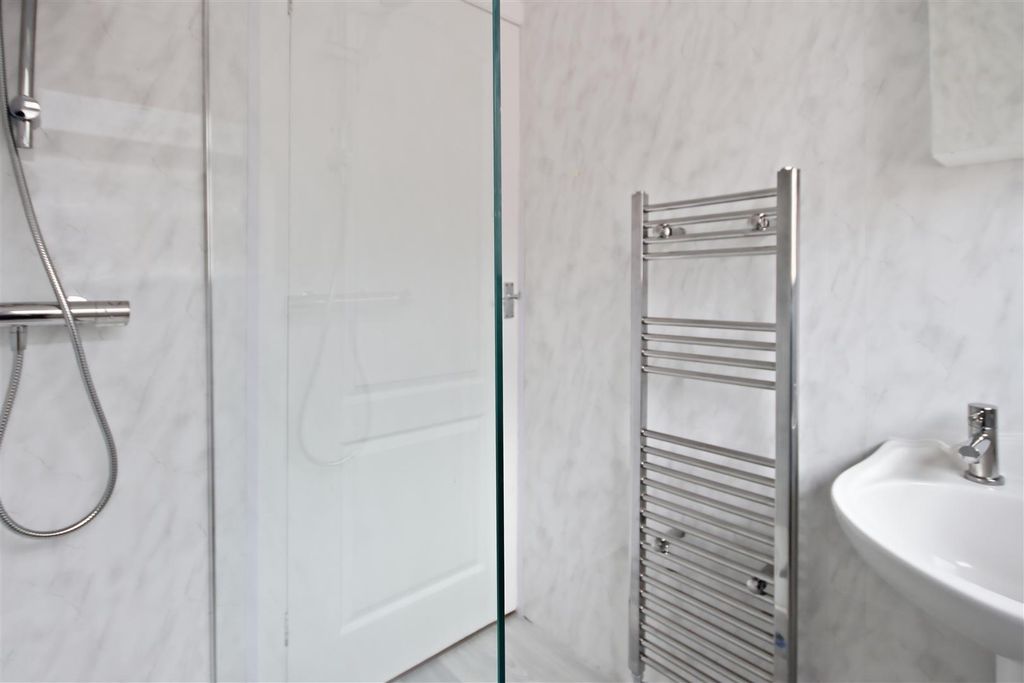 Property photo 1 of 13 Shower Room