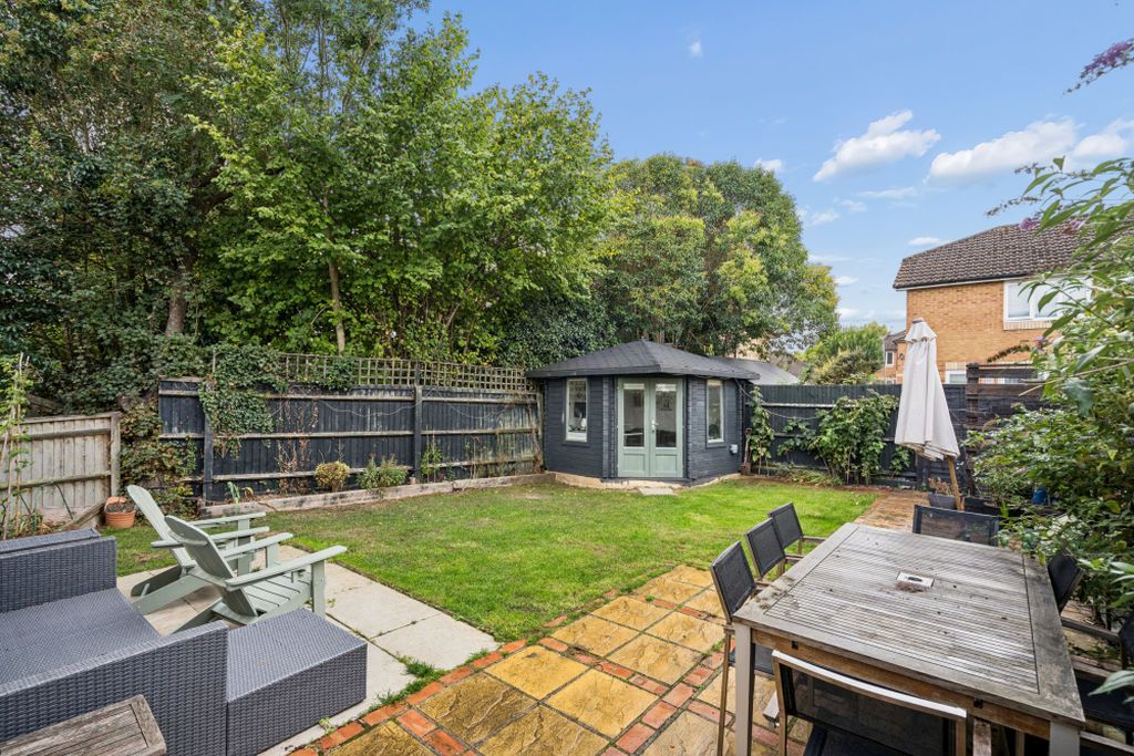 Property photo 2 of 13 Photo 11