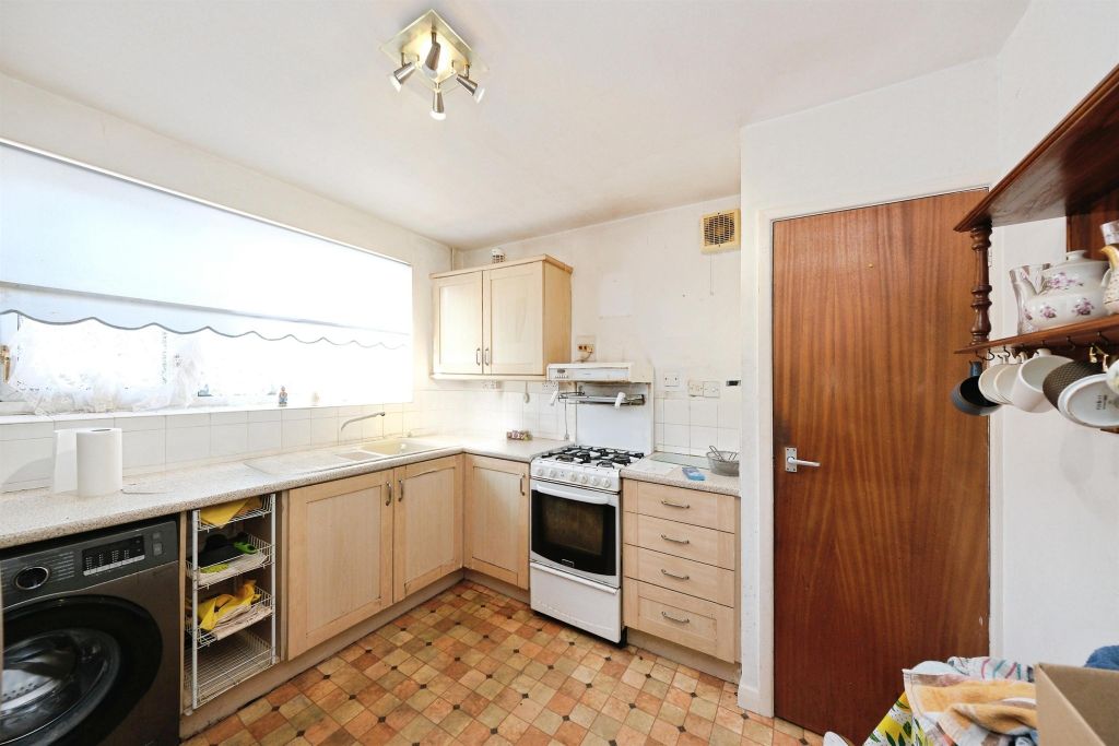 Property photo 2 of 20