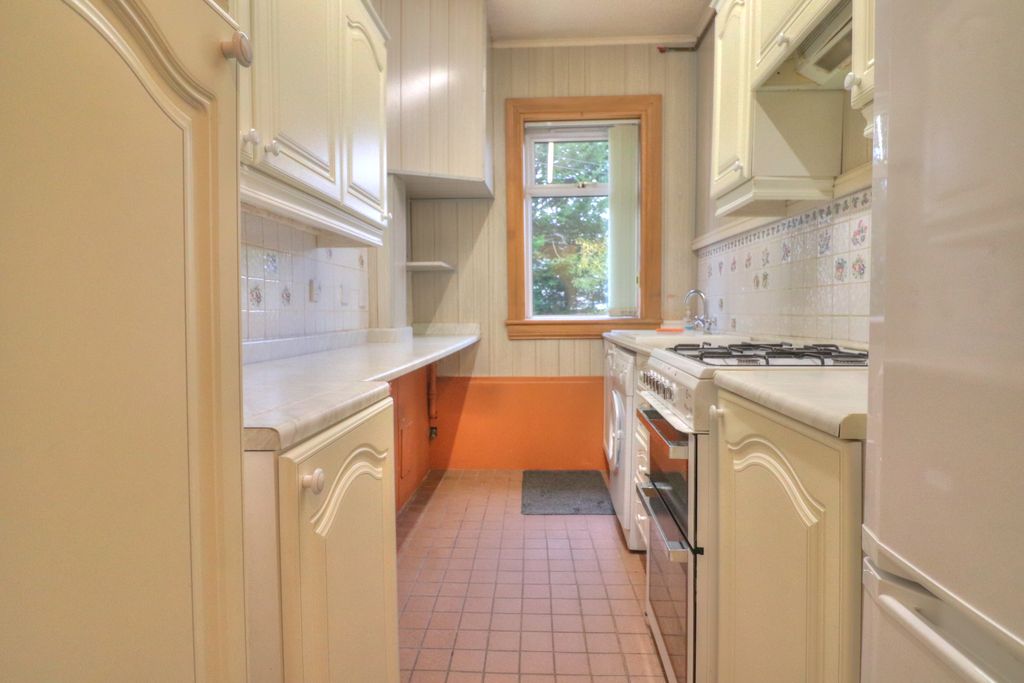 Property photo 2 of 10 Img_9087_8_9