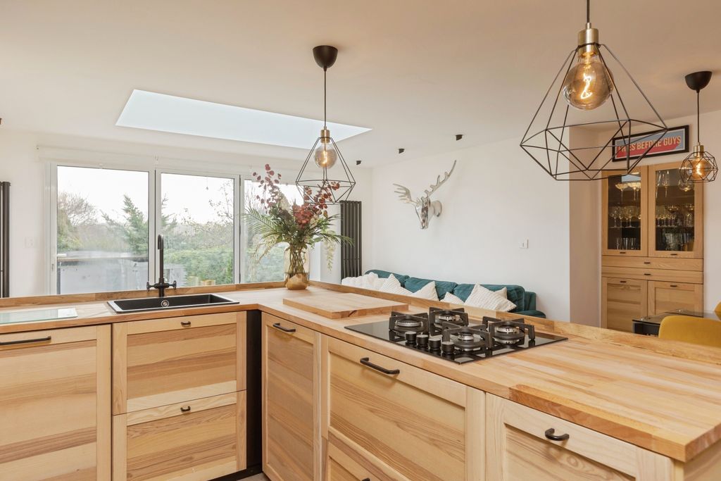 Property photo 2 of 20 1-26