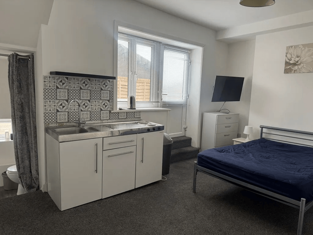 Property photo 1 of 4 1 Bed Flat To Rent The Triangle, Bournemouth Bh2