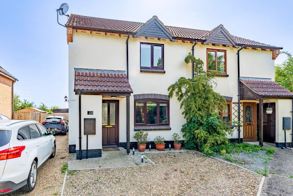 Property photo 1 of 18