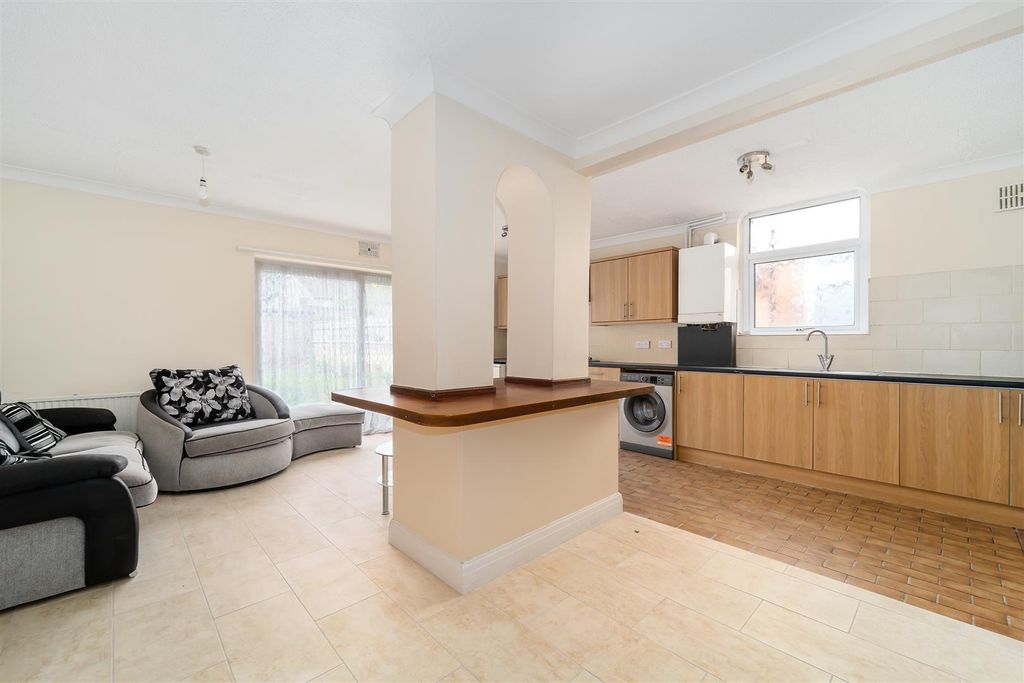 Property photo 2 of 11 Helliwell &amp; Co.