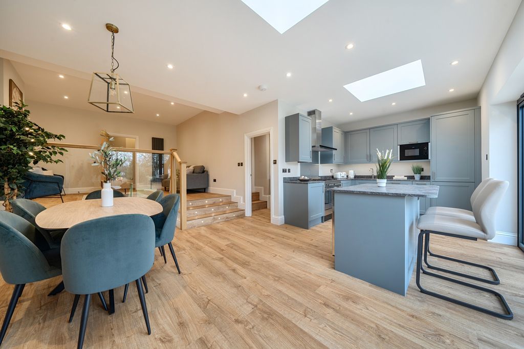 Property photo 2 of 32 Kitchen