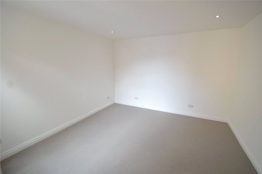 Property photo 3 of 8 Picture No. 03