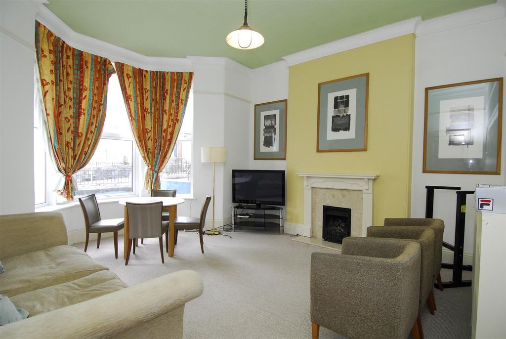 Property photo 3 of 10 49Beaumontrd001.Jpg