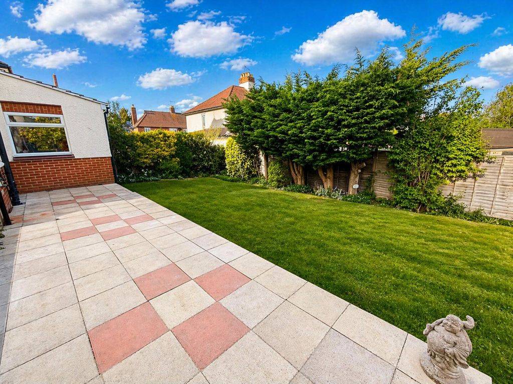 Property photo 2 of 9