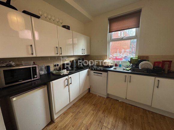 Property photo 3 of 19 8744574.Jpg