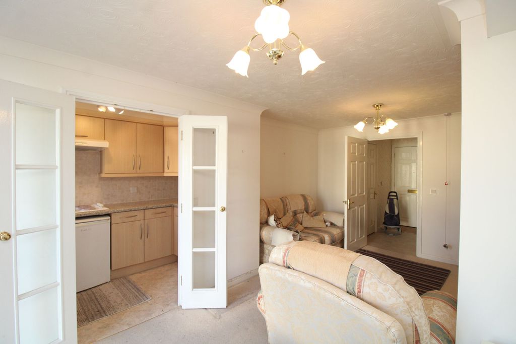 Property photo 3 of 16