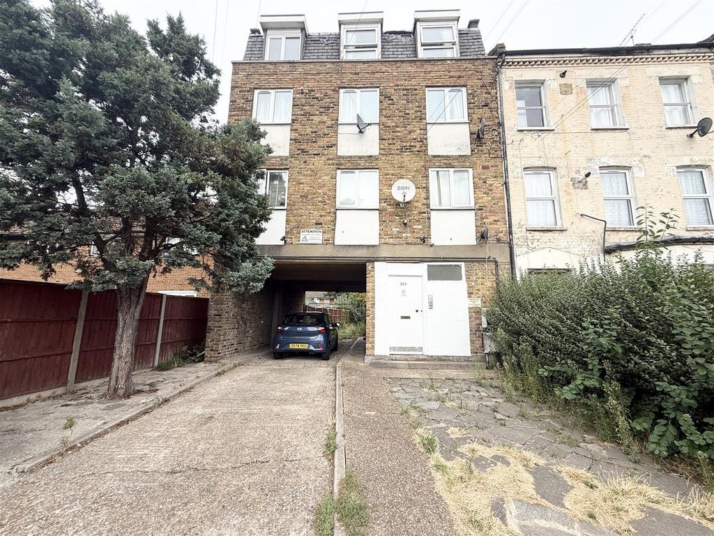 Property photo 1 of 7 Front.Jpg