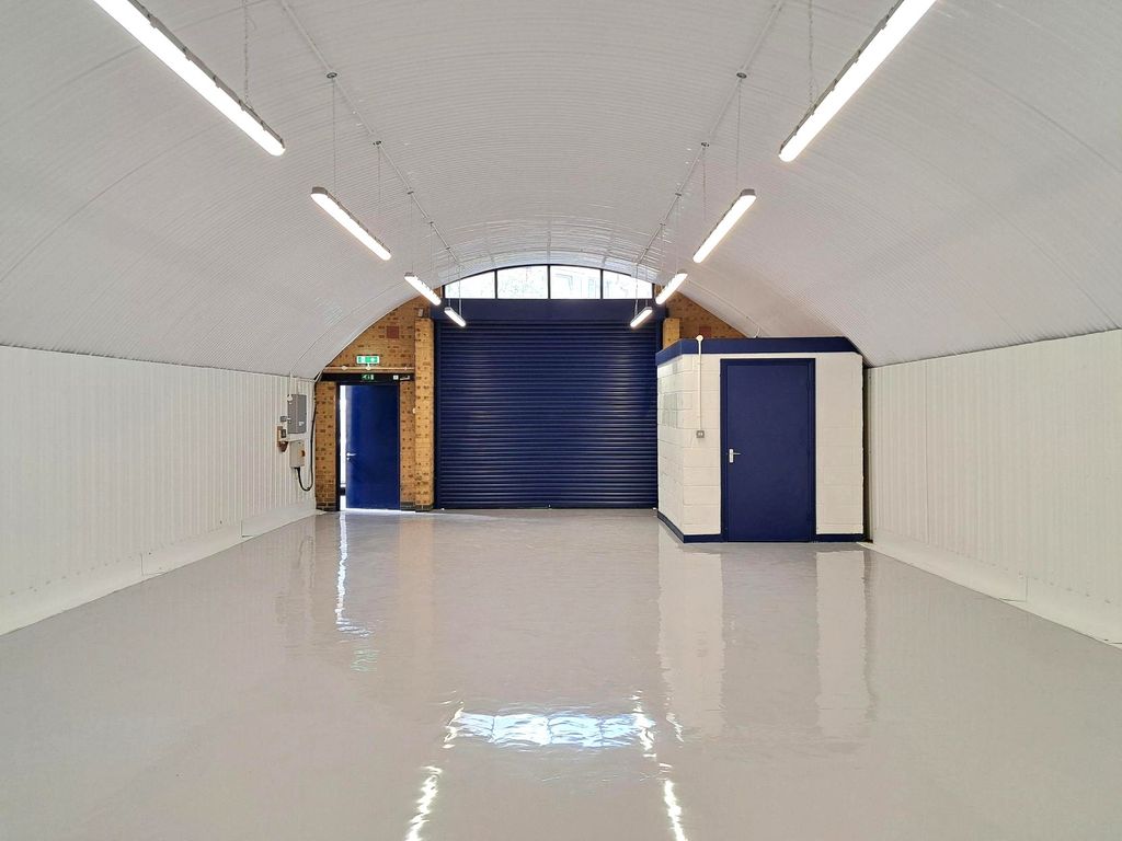 Property photo 1 of 4 Flexible Property Space