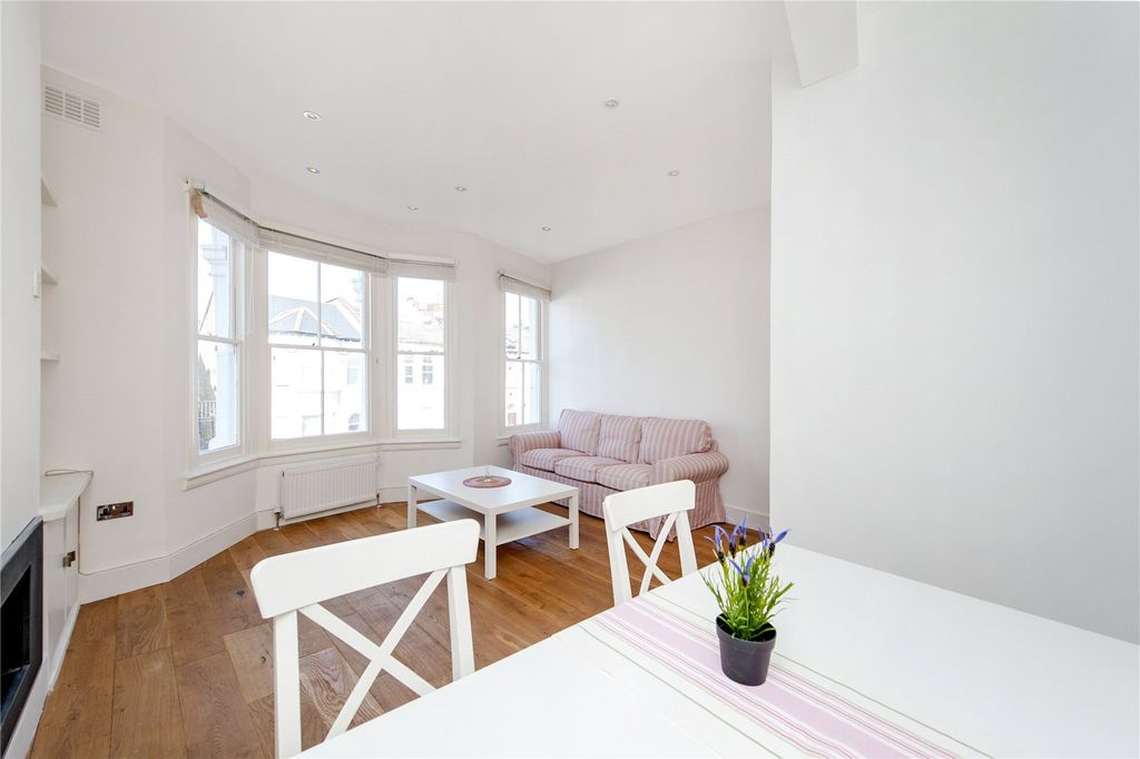 Property photo 2 of 14 Picture No. 03