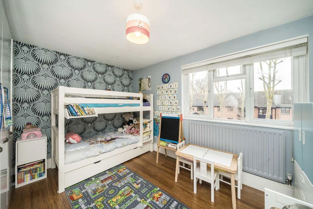 Property photo 3 of 7