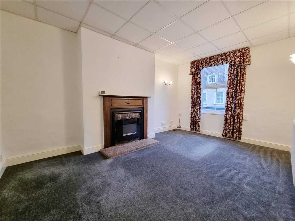 Property photo 2 of 7 Lounge/Dining Room