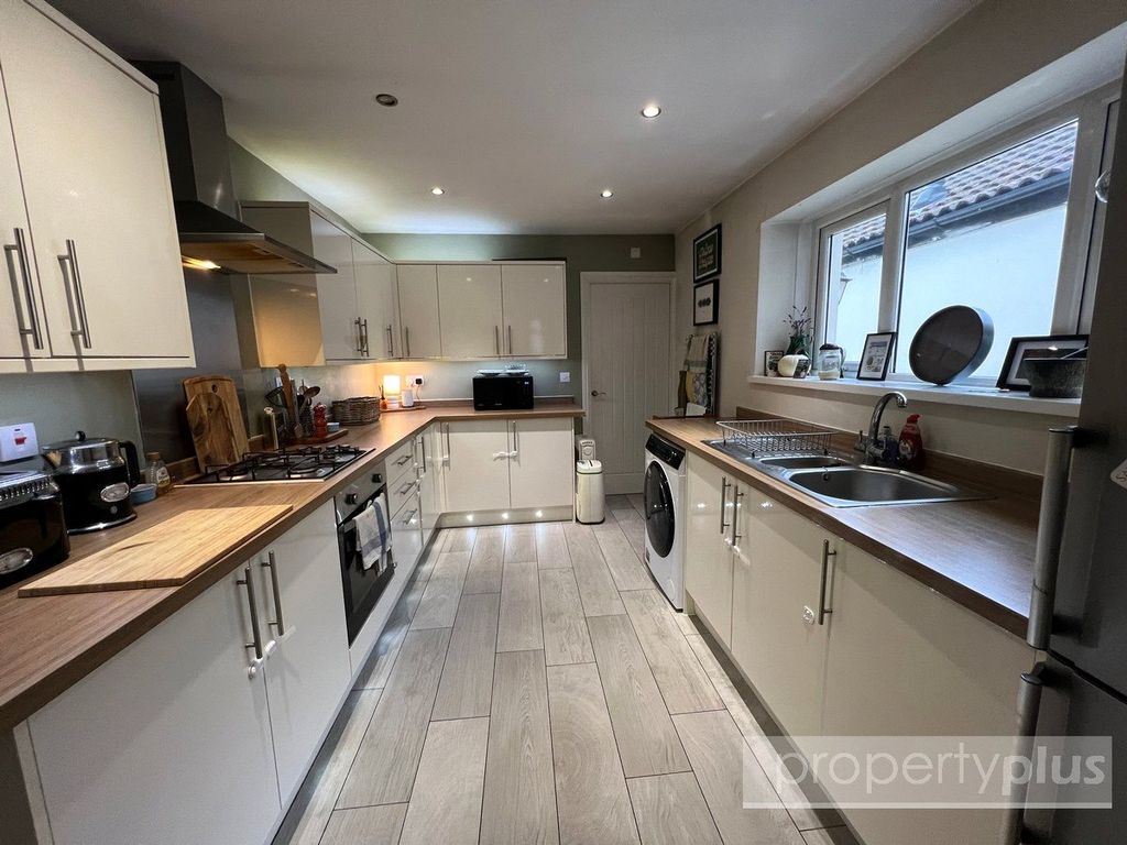 Property photo 1 of 14 Picture No. 09