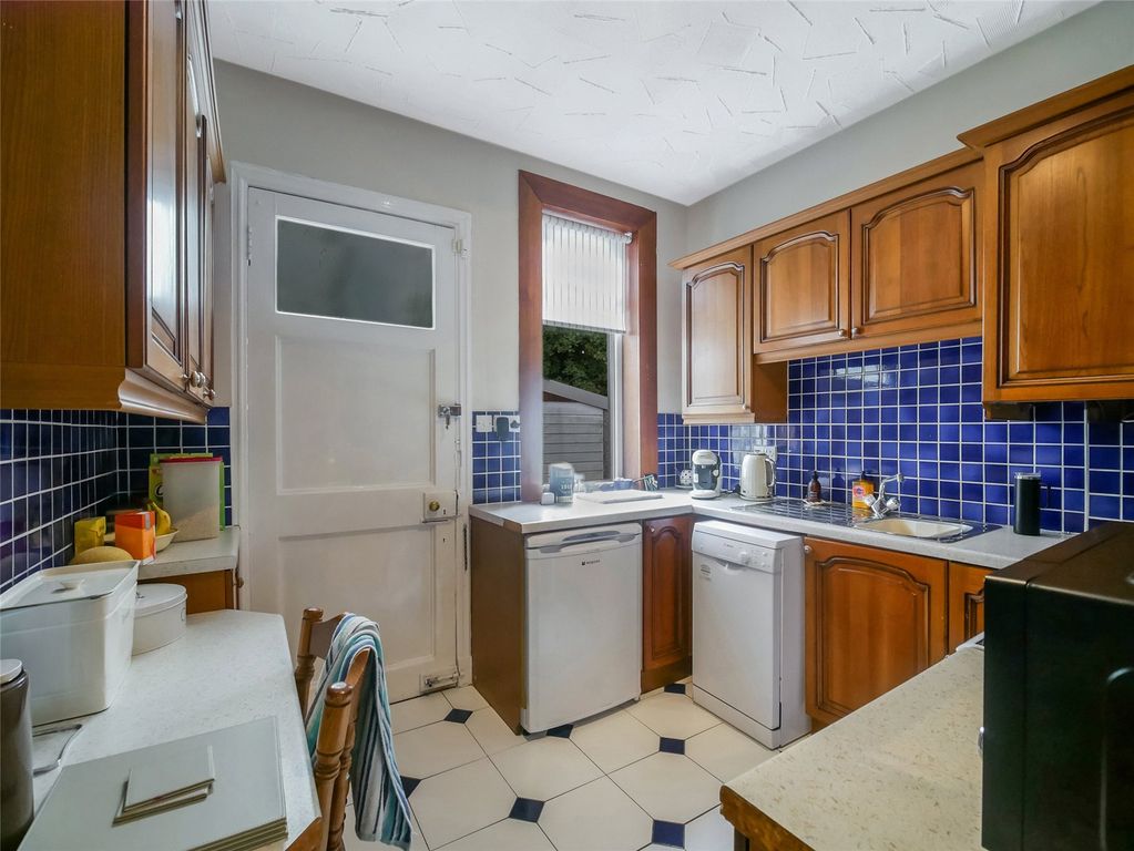 Property photo 3 of 21 Picture No. 05