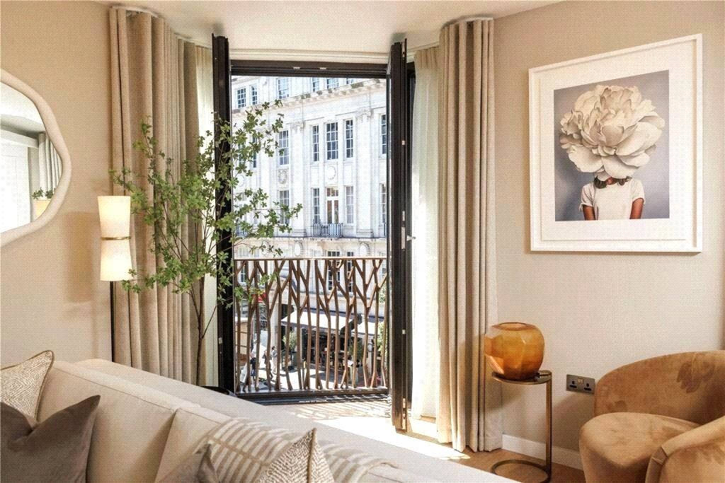 Property photo 3 of 23 Picture No. 22