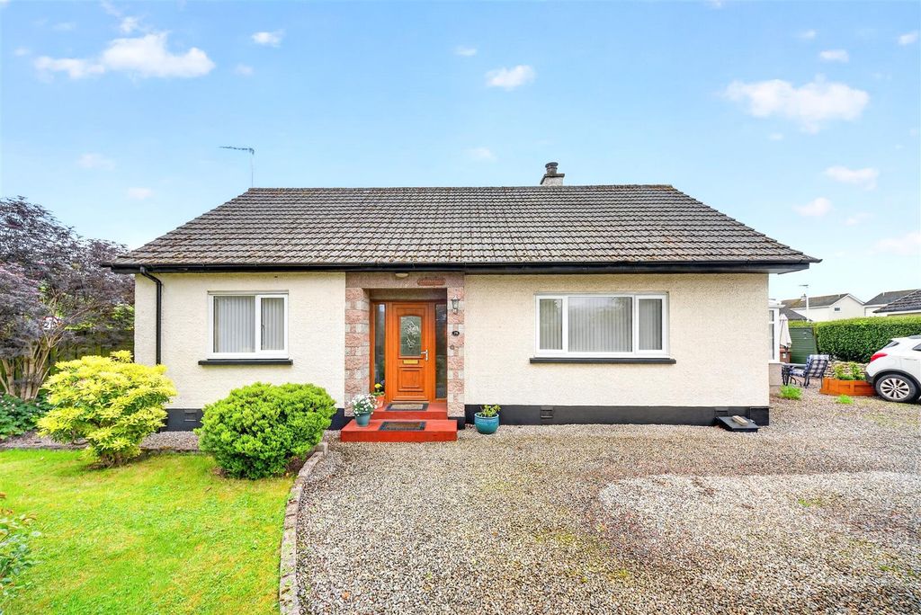 Property photo 1 of 13 1-39-Dores-Road-Inverness-IV2-4Rw.Jpg