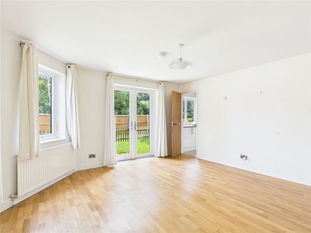 Property photo 1 of 10 Picture No. 01