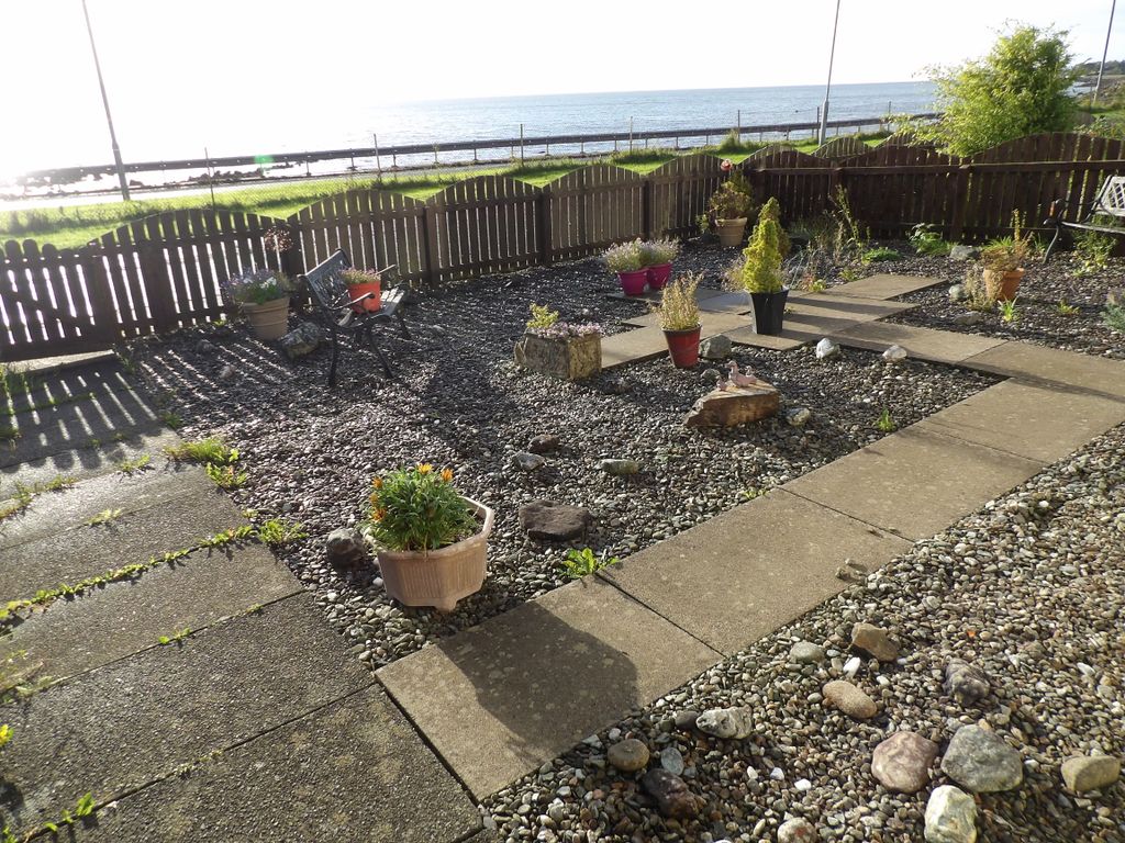 Property photo 3 of 27