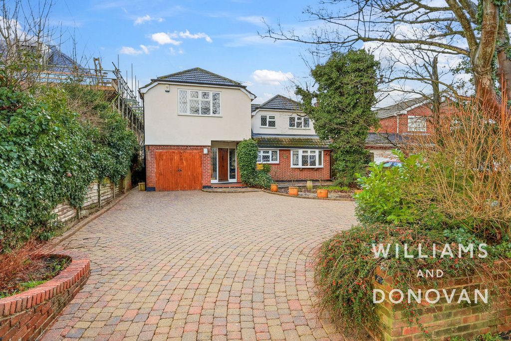 Property photo 1 of 39