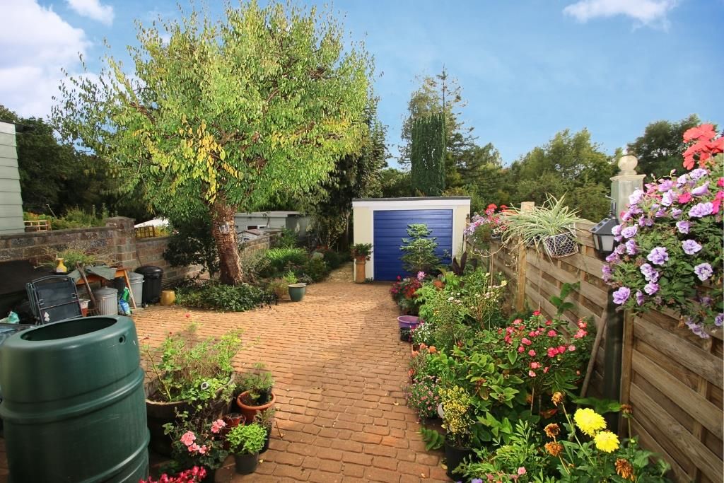 Property photo 2 of 15