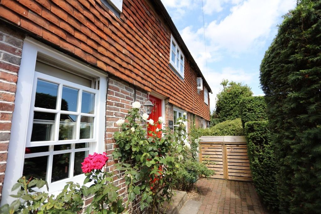 Property photo 3 of 46